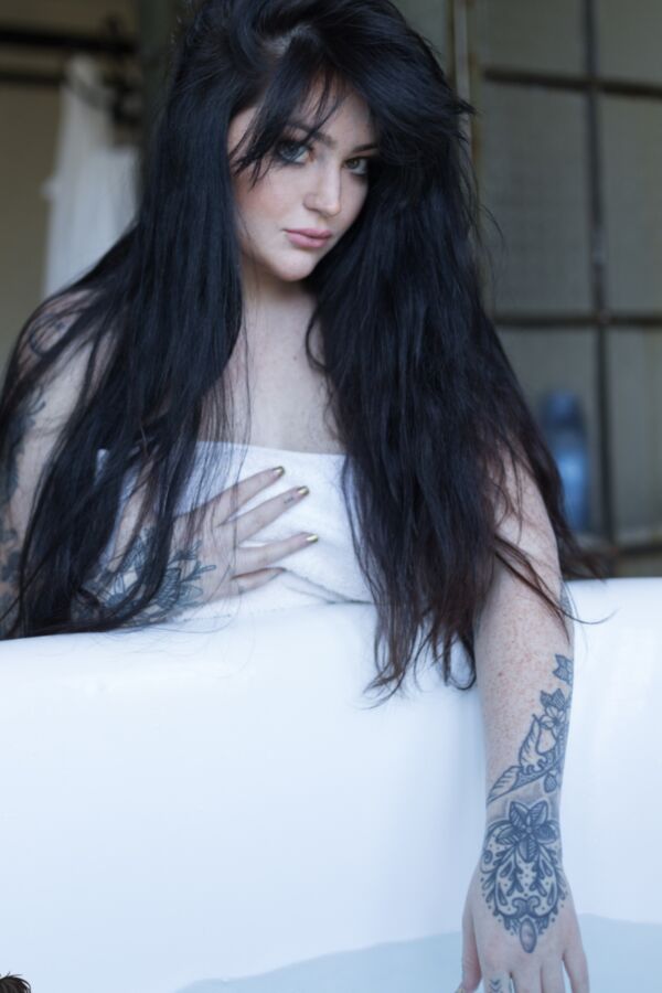 Suicide Girls - Cleodora - Watch Me Unfold