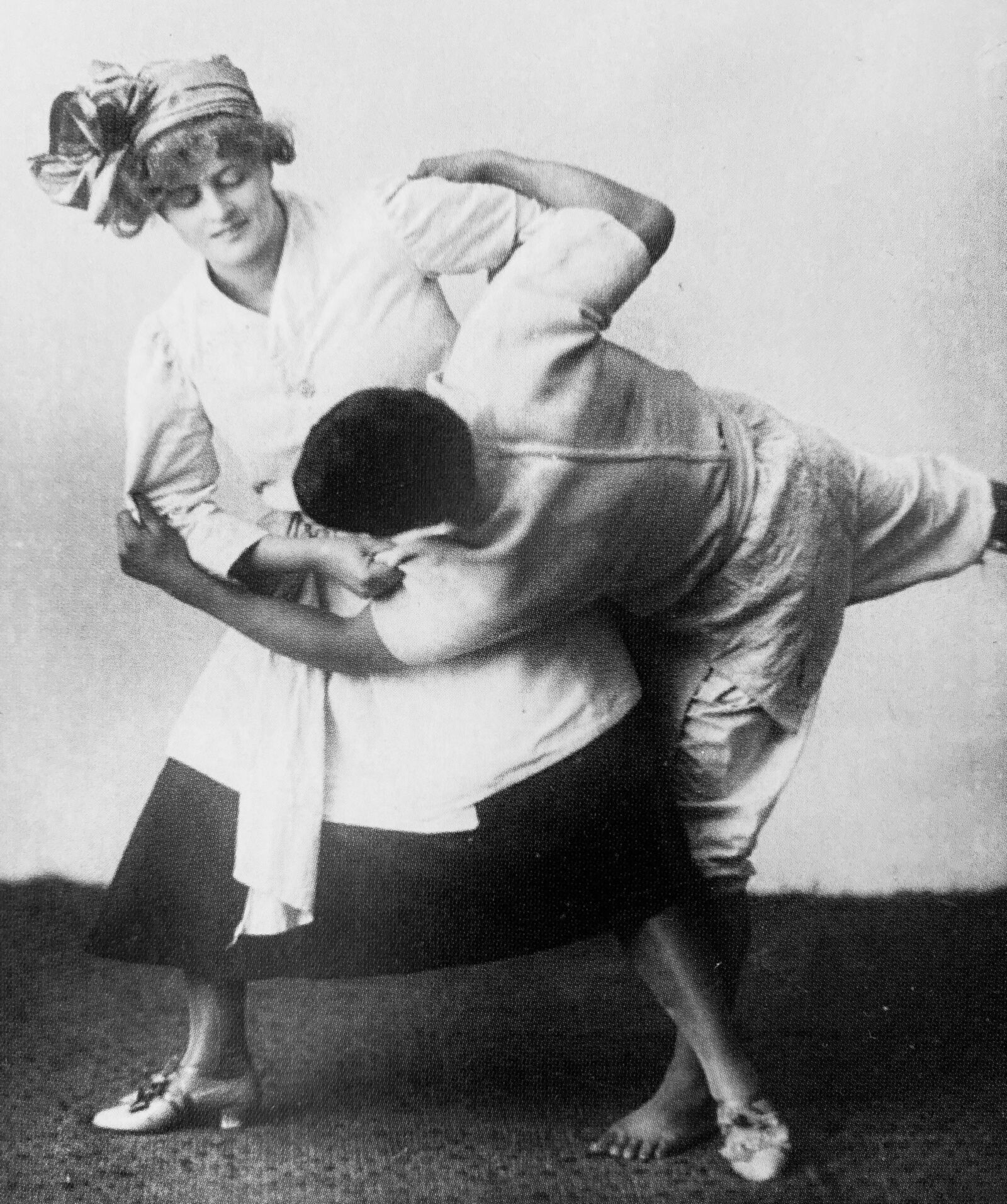 More Vintage Self Defense For Women