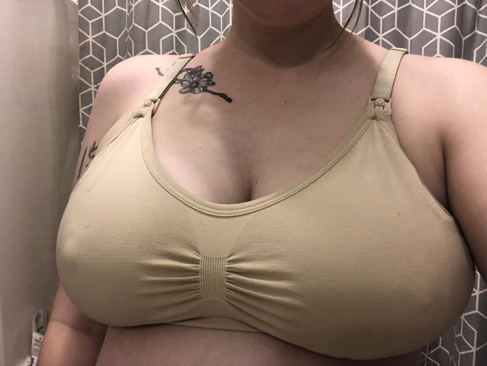 moms tits are engorged with milk and swollen