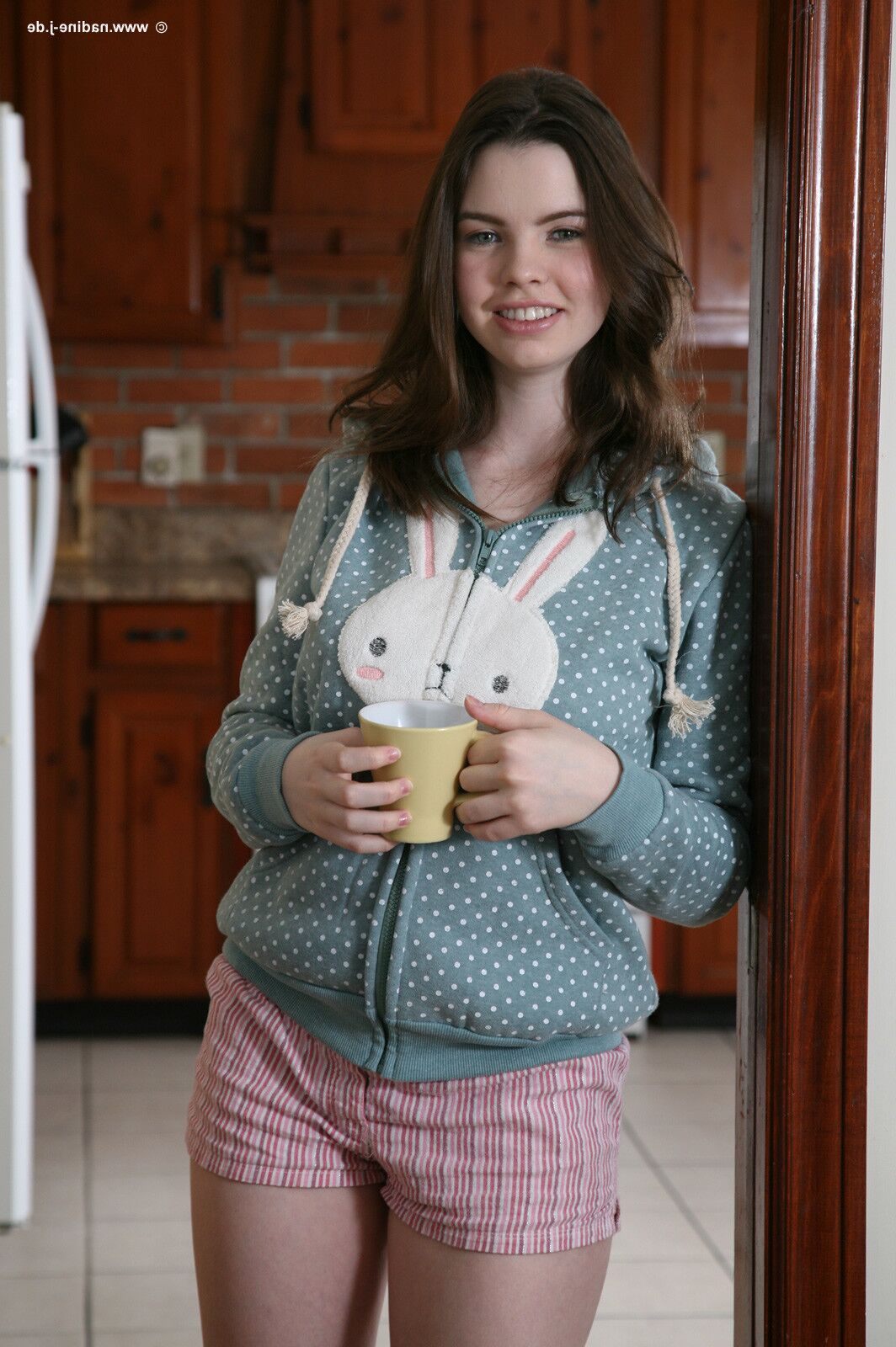 Emma Sinclaire in \"Kitchen Memories\" - September 2012