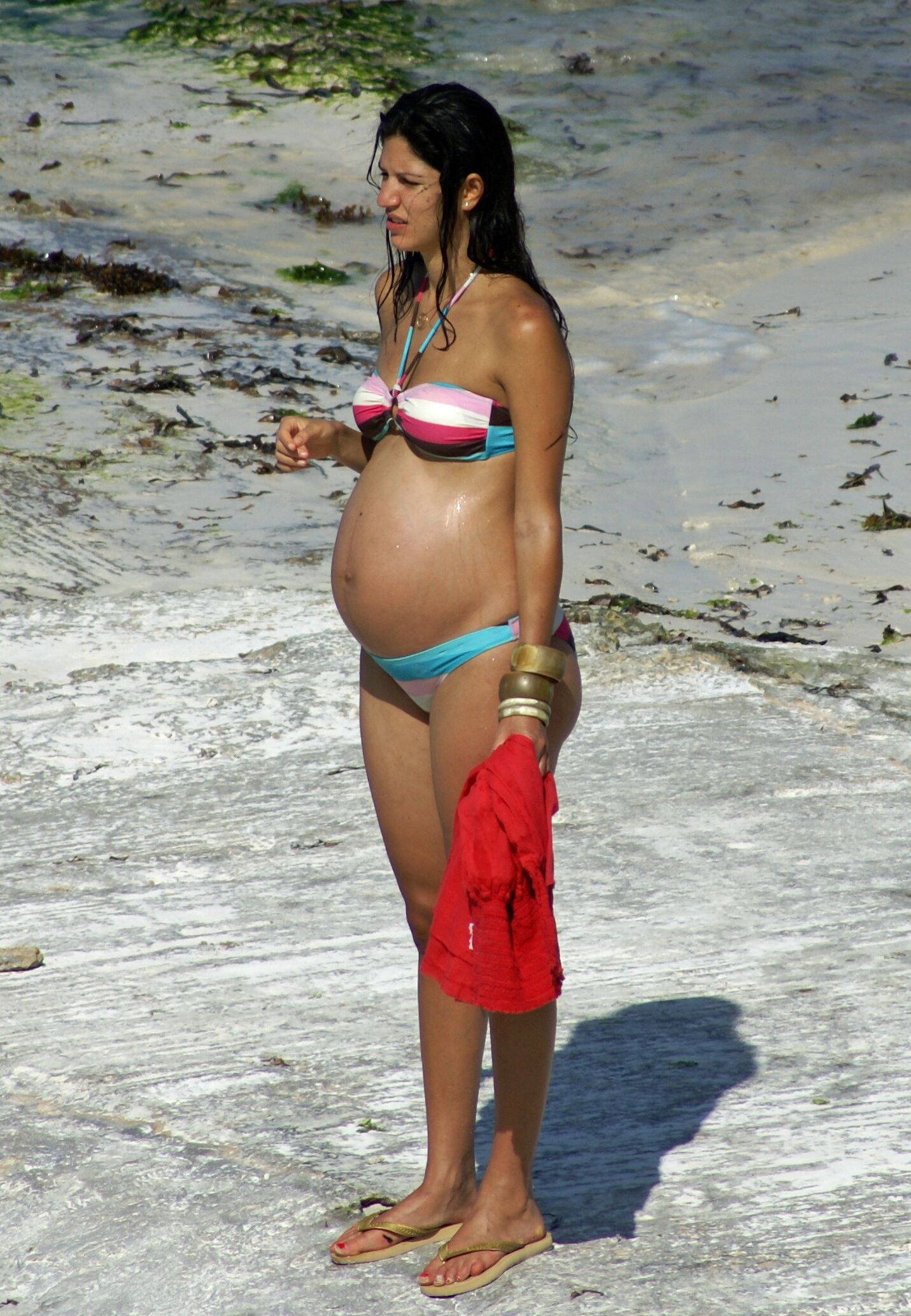 Bikini candide enceinte