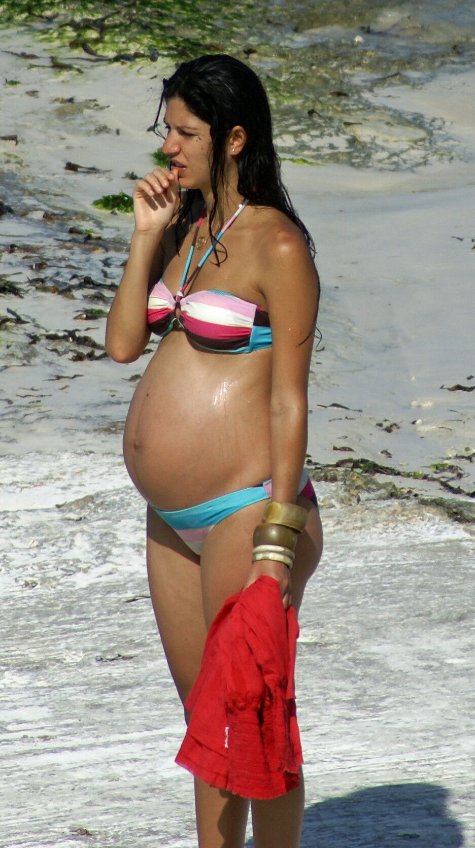 Bikini candide enceinte