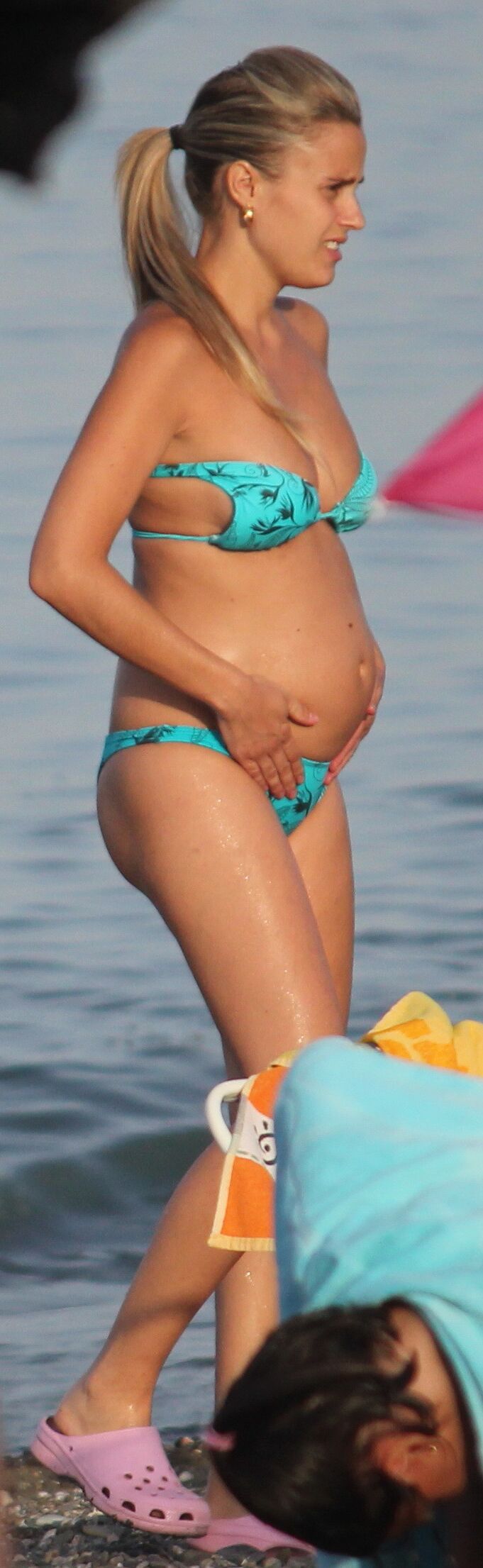 Bikini candide enceinte