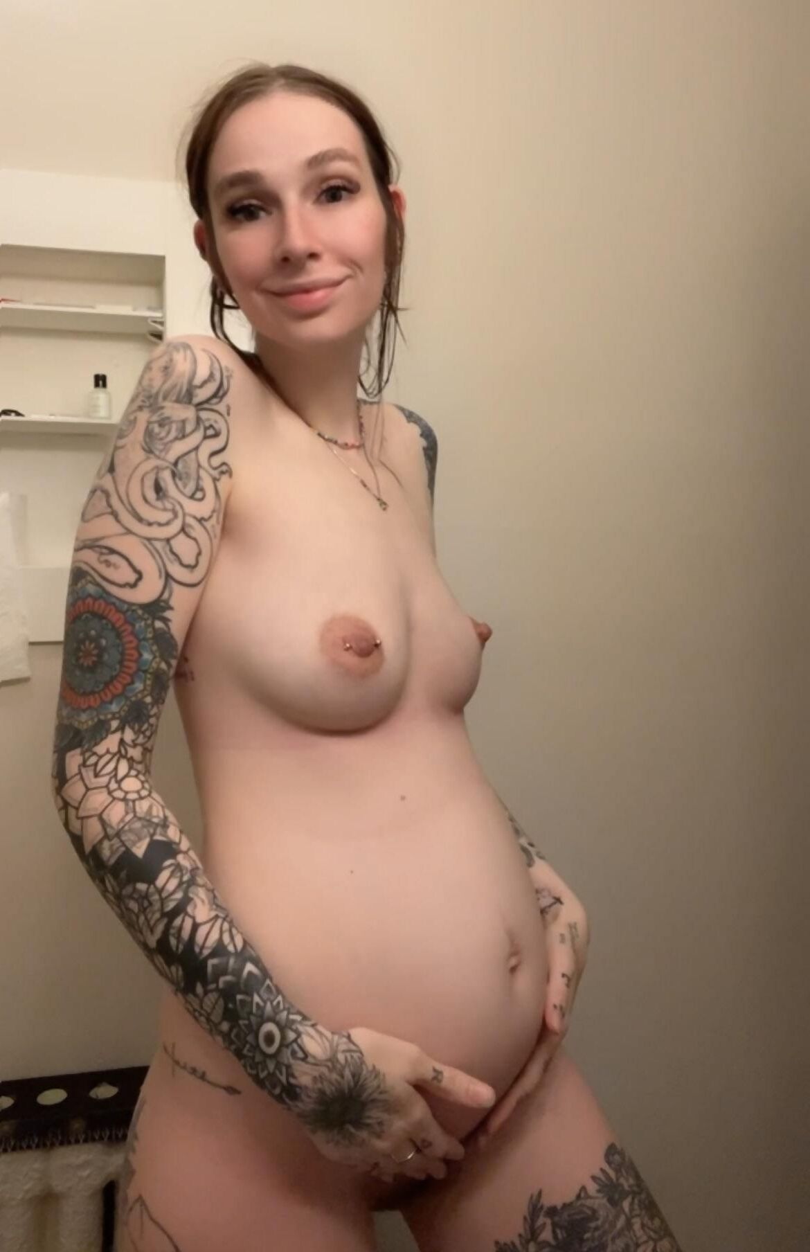 Gorgeous Pregnant Girls