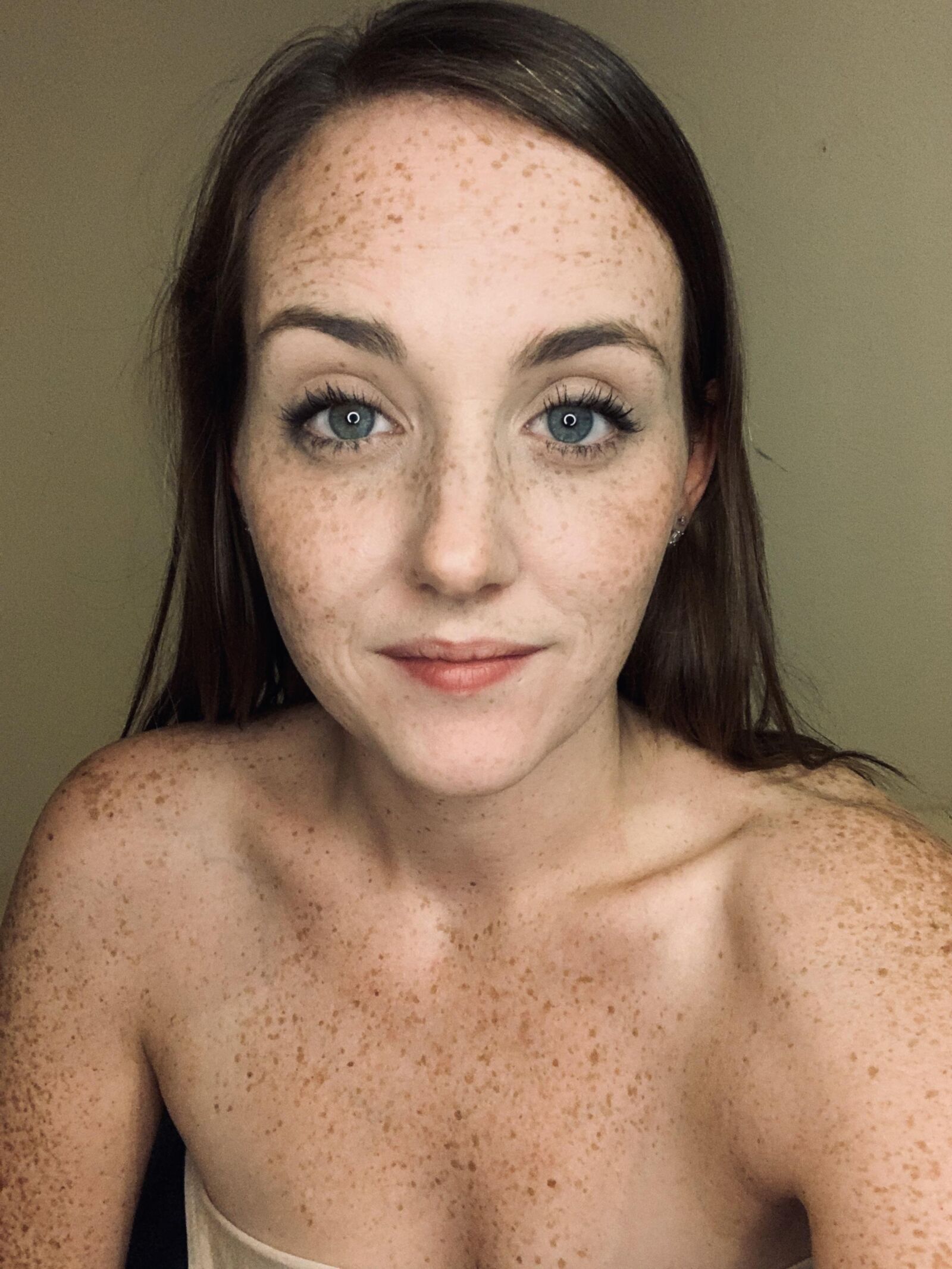 Sexy freckled MILF 02