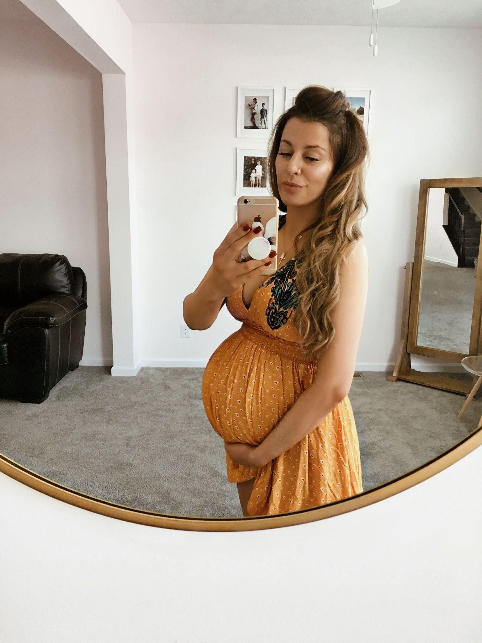 Mirror mirror on the wall, who's the sexiest preggo of them all?