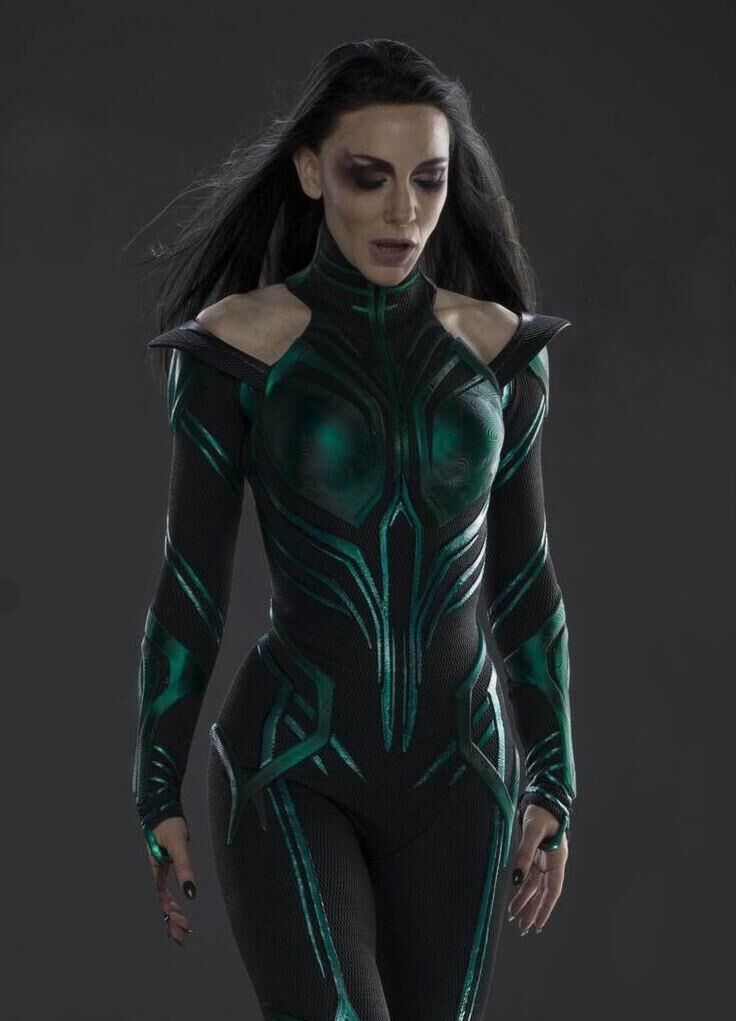 Cate Blanchett/Hela Sexy