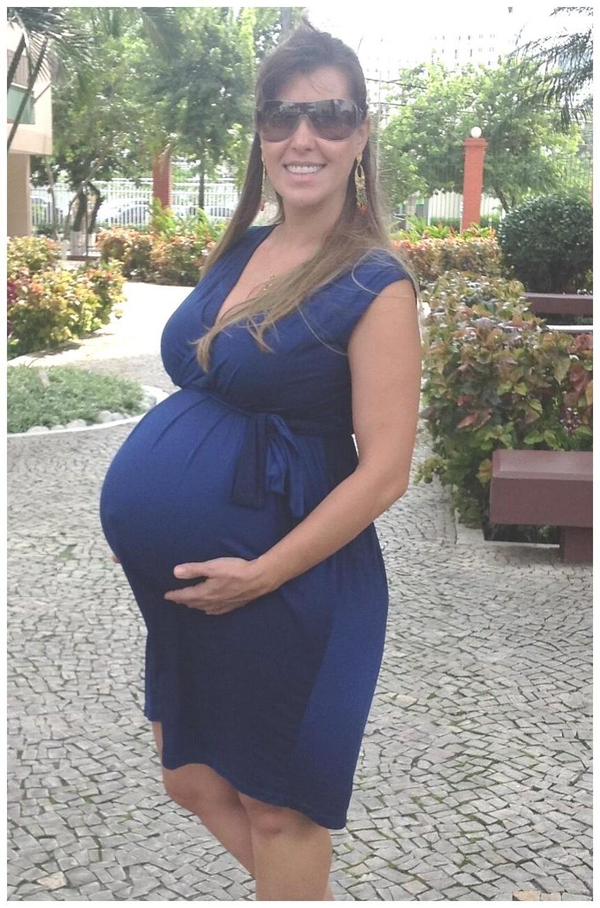 Minha barriga está realmente aparecendo agora, papai