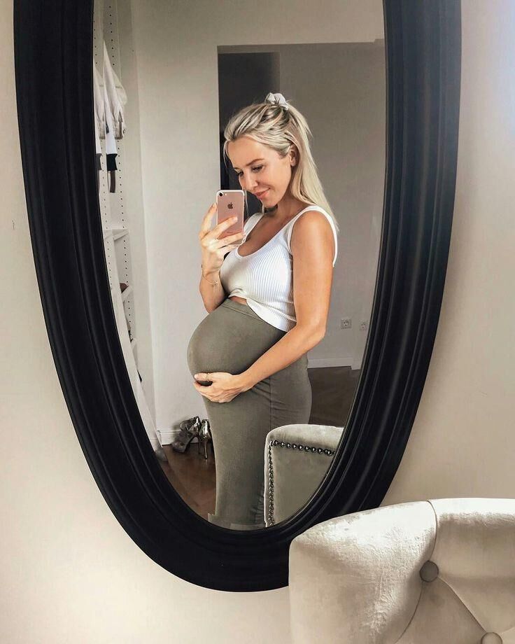 Mirror mirror on the wall, who's the sexiest preggo of them all?