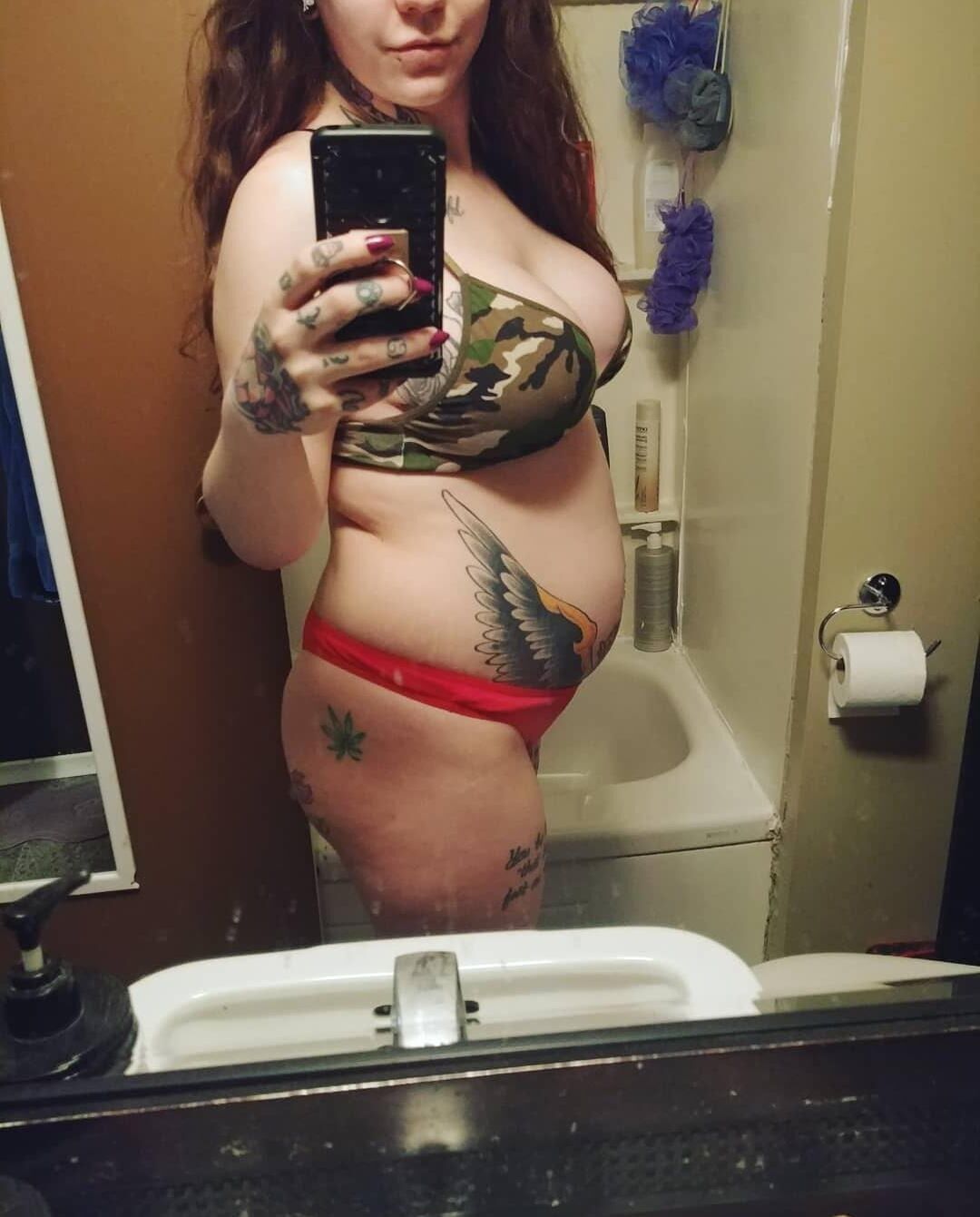 Grossesse tatouée