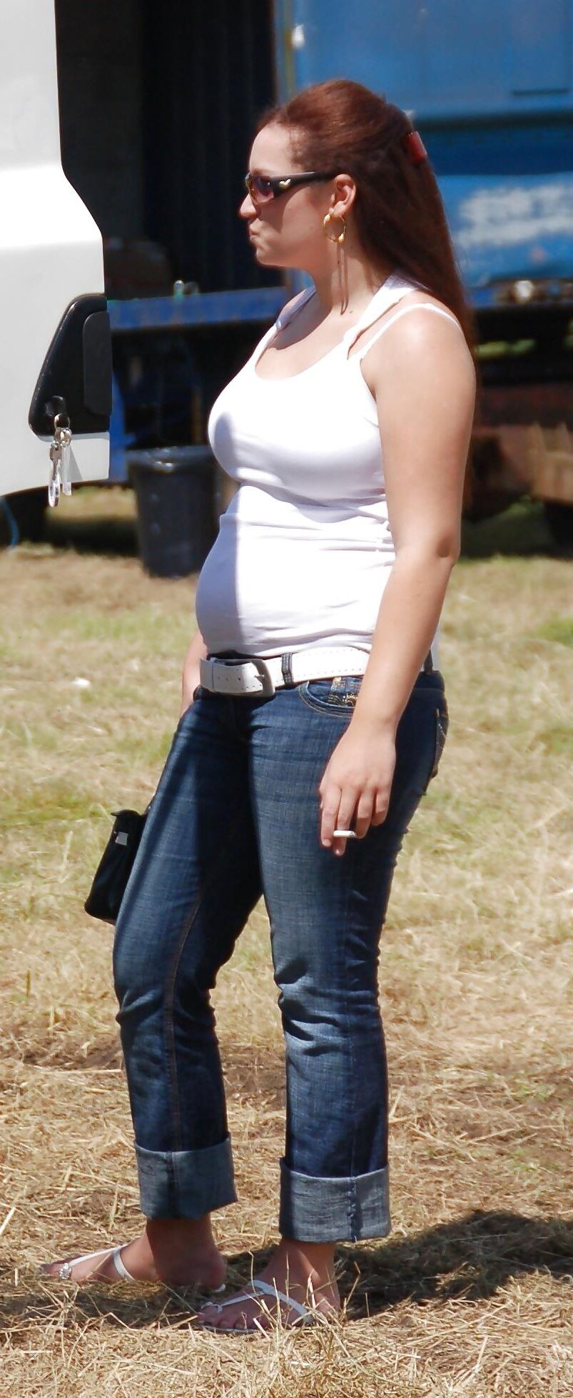 Pregnant Smoking 5