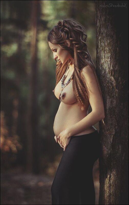 Ventre de femme enceinte