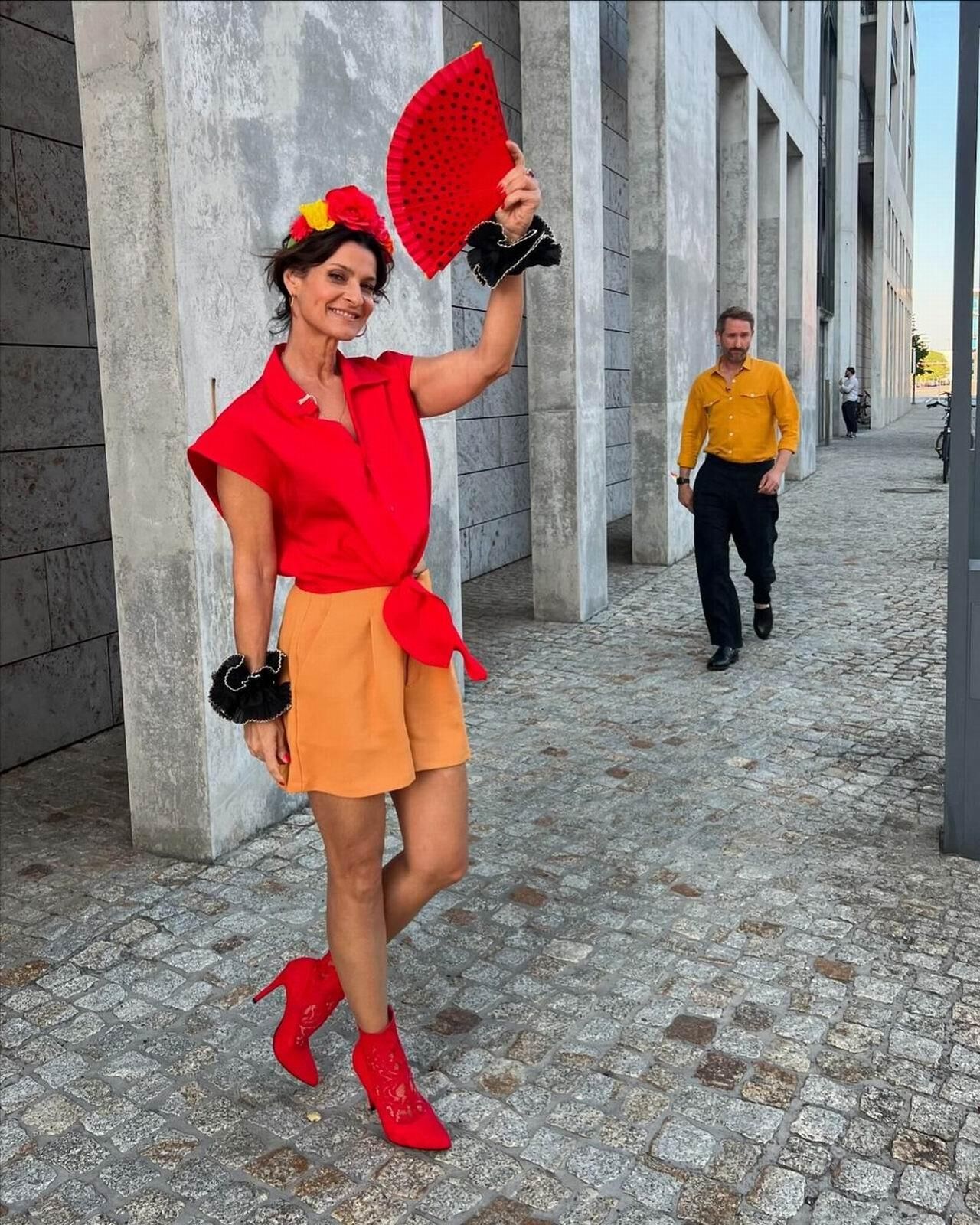 Marlene Lufen in süßem Fick und Wichs mich Stiefelchen