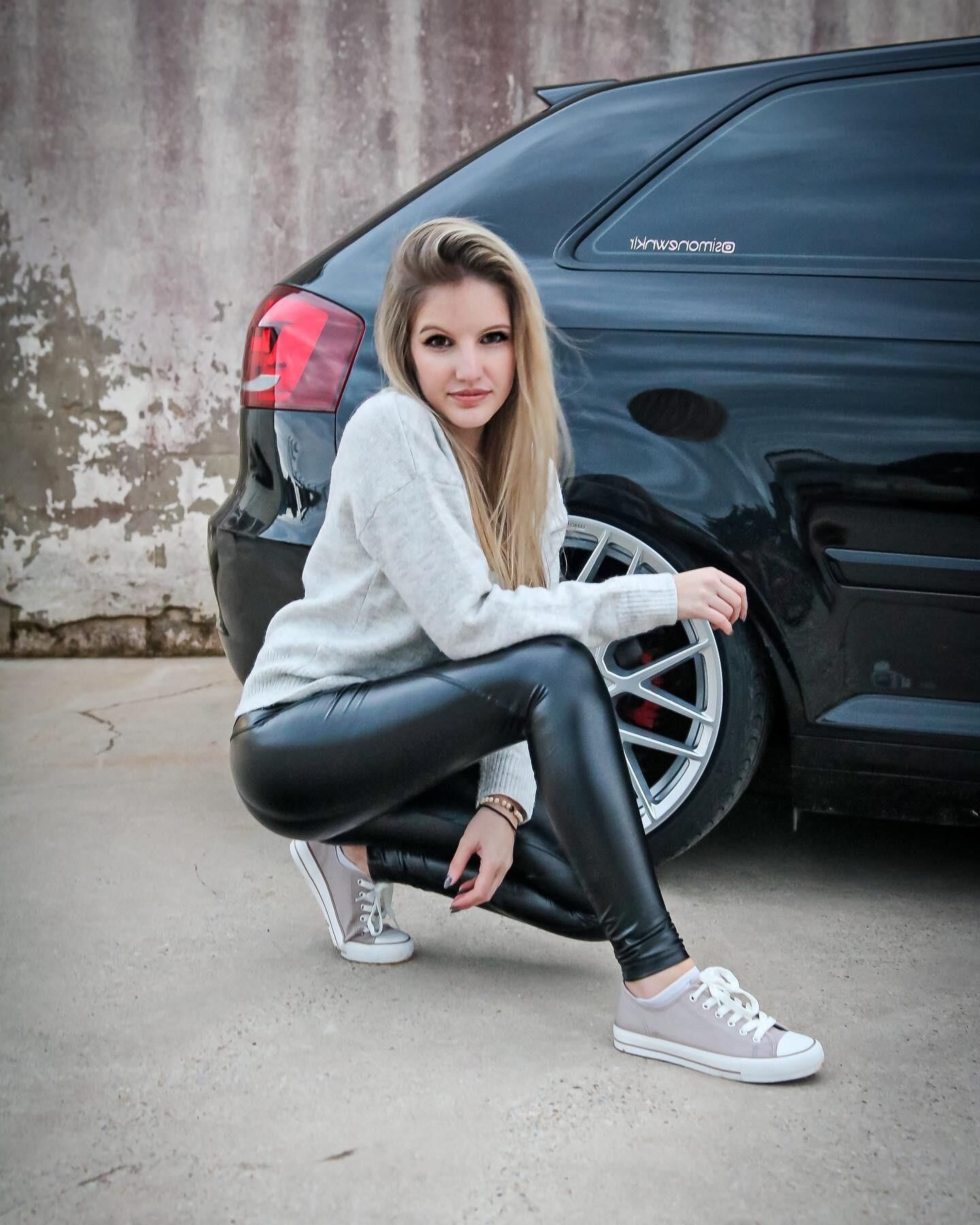 Shiny Girls Shiny Cars Shiny Leggings 04 (Alguns AI)