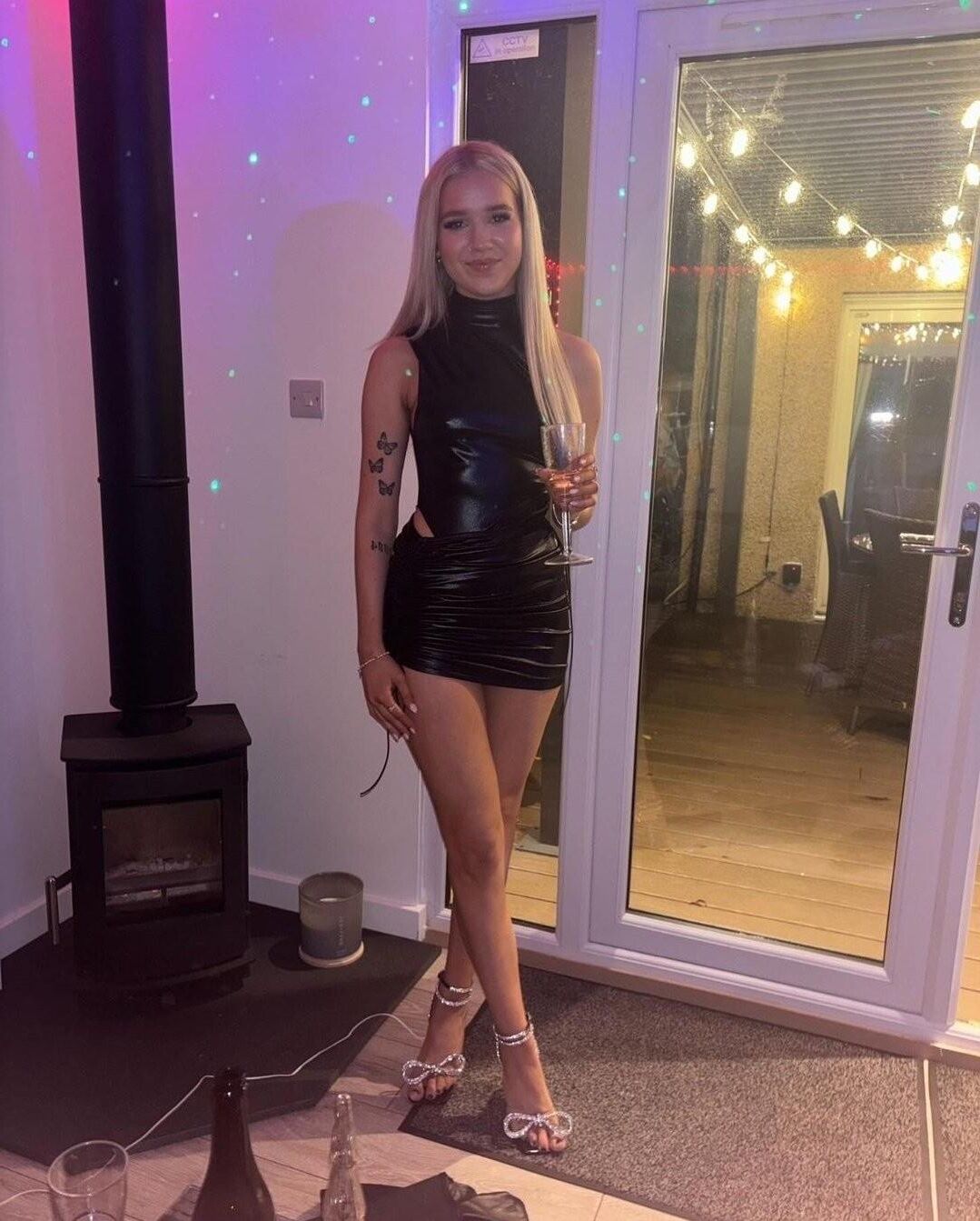 shiny dress 