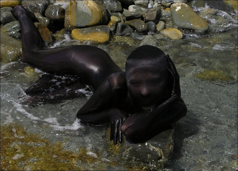 Zentai mojado y desordenado