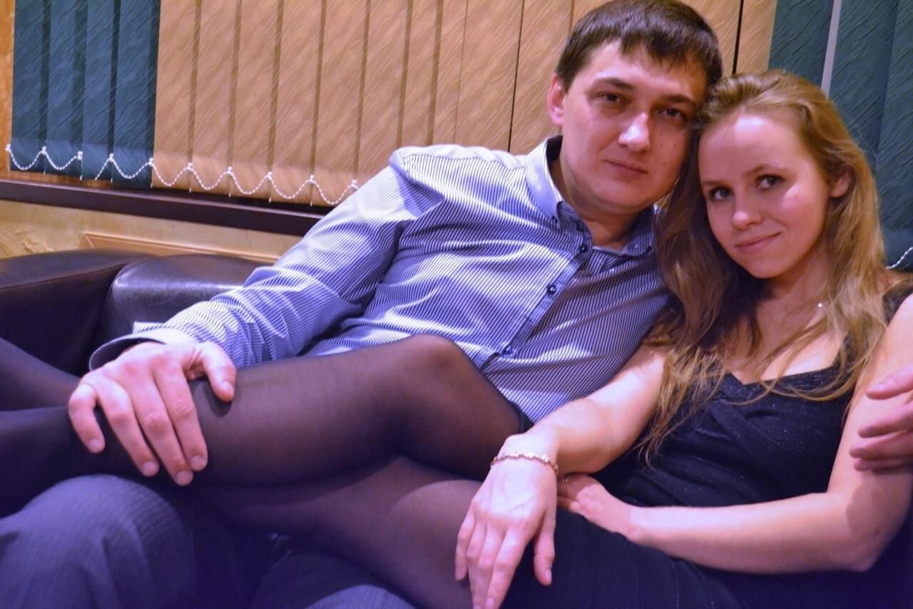 Vous vouliez un esclave d'un couple russe ? Lequel préférez-vous ?