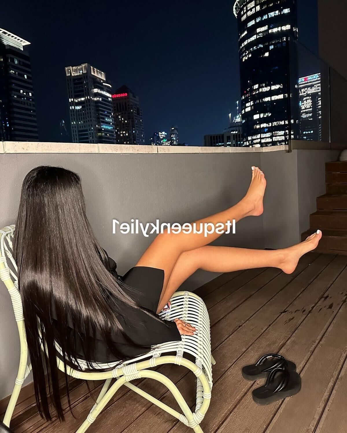 Queen Kylie Feet