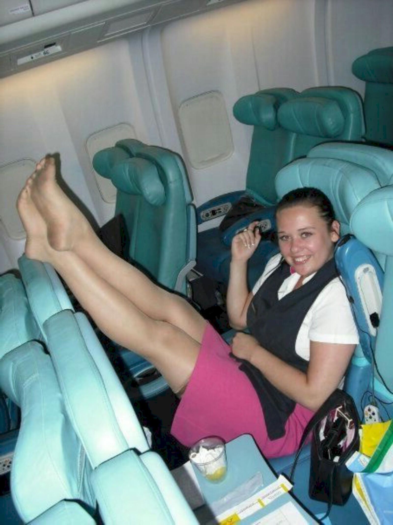 Les jambes dans l'avion !