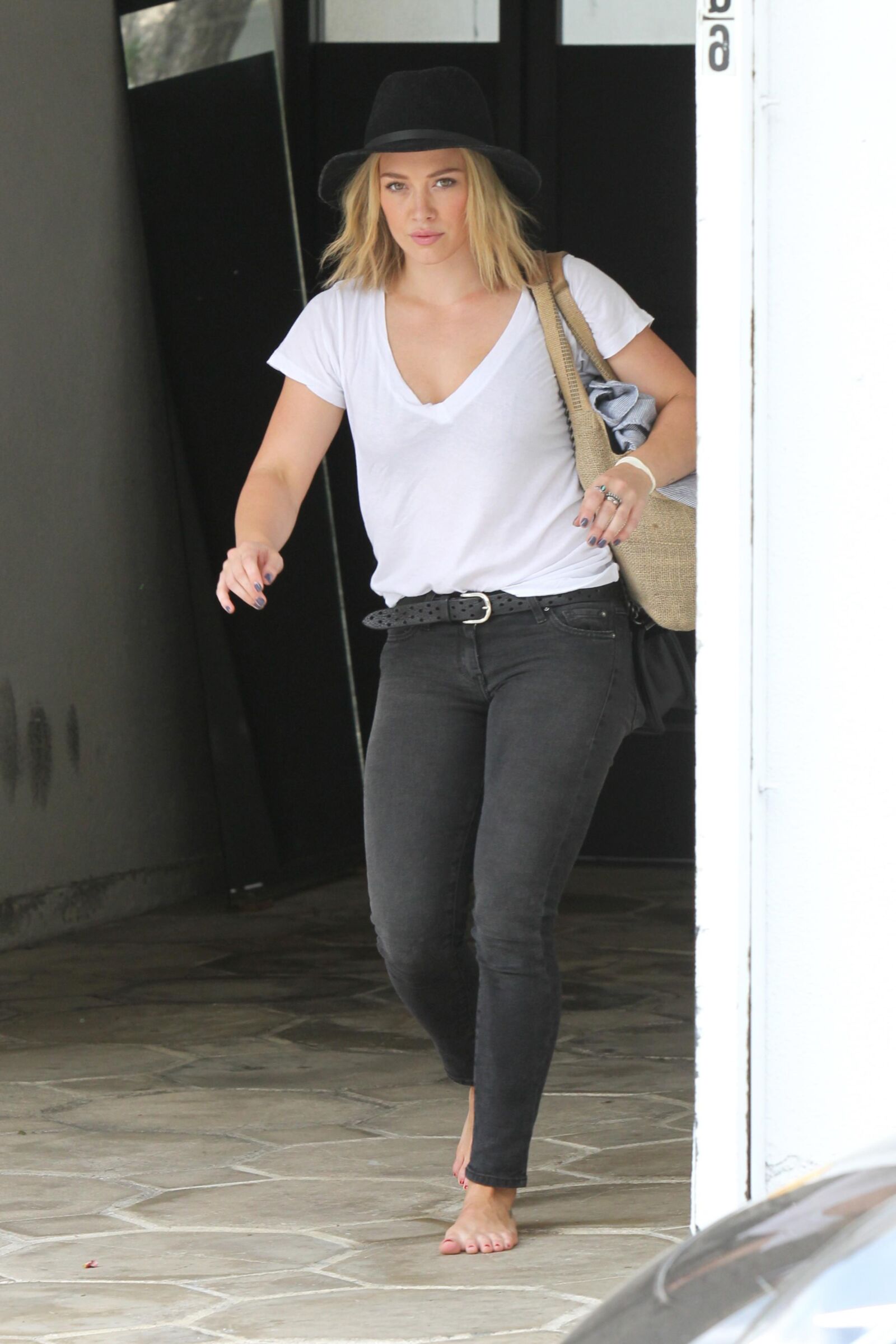 Les pieds d'Hilary Duff me font mal aux couilles