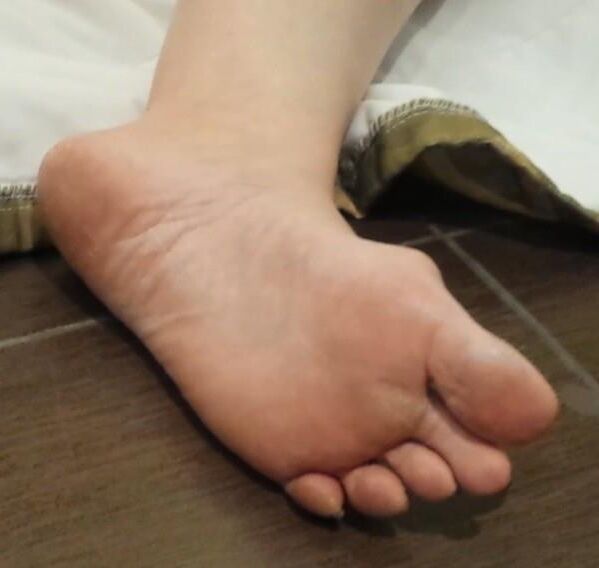 GF Feet