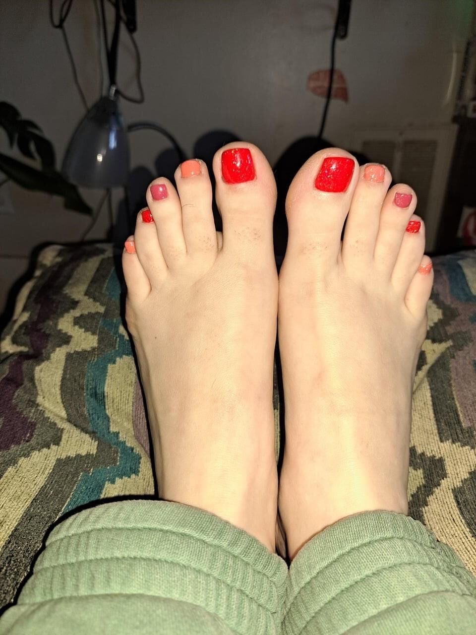 Amateur feet 