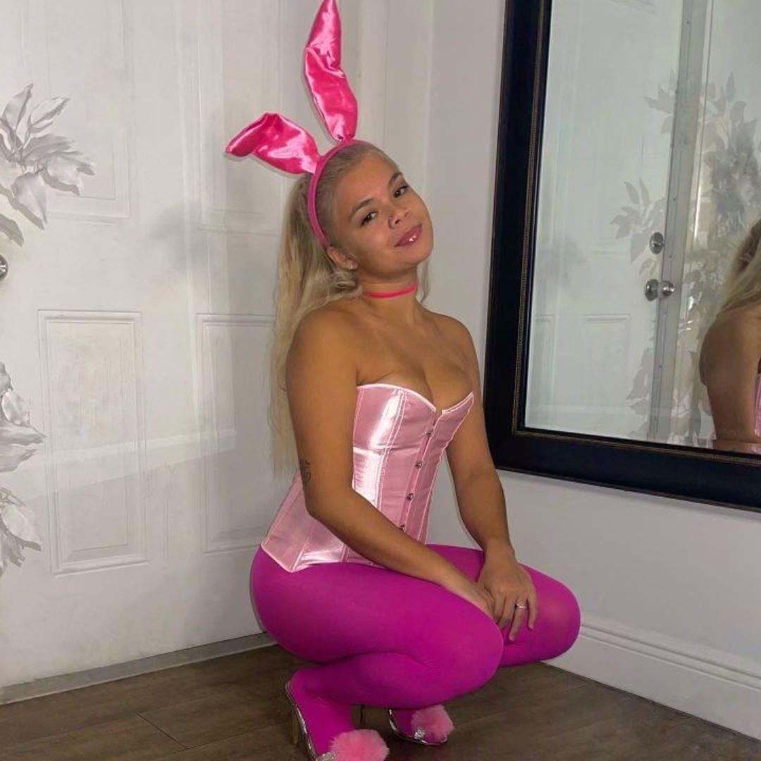 Pantyhosed Bunnies 