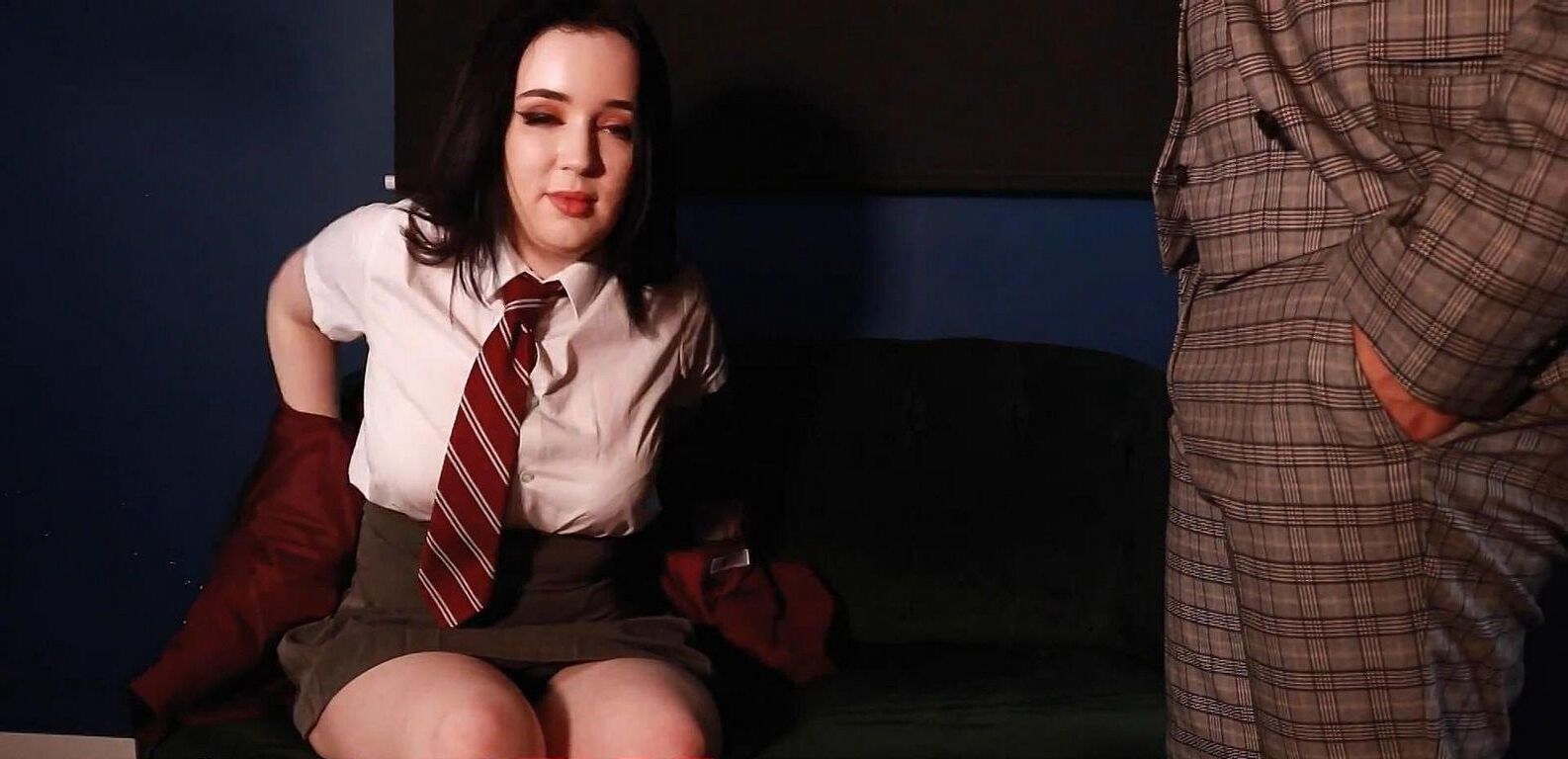 SEXY SCHOOLGIRL LIKES TEACHER PLAYING WITH HER FAT BOTTOM