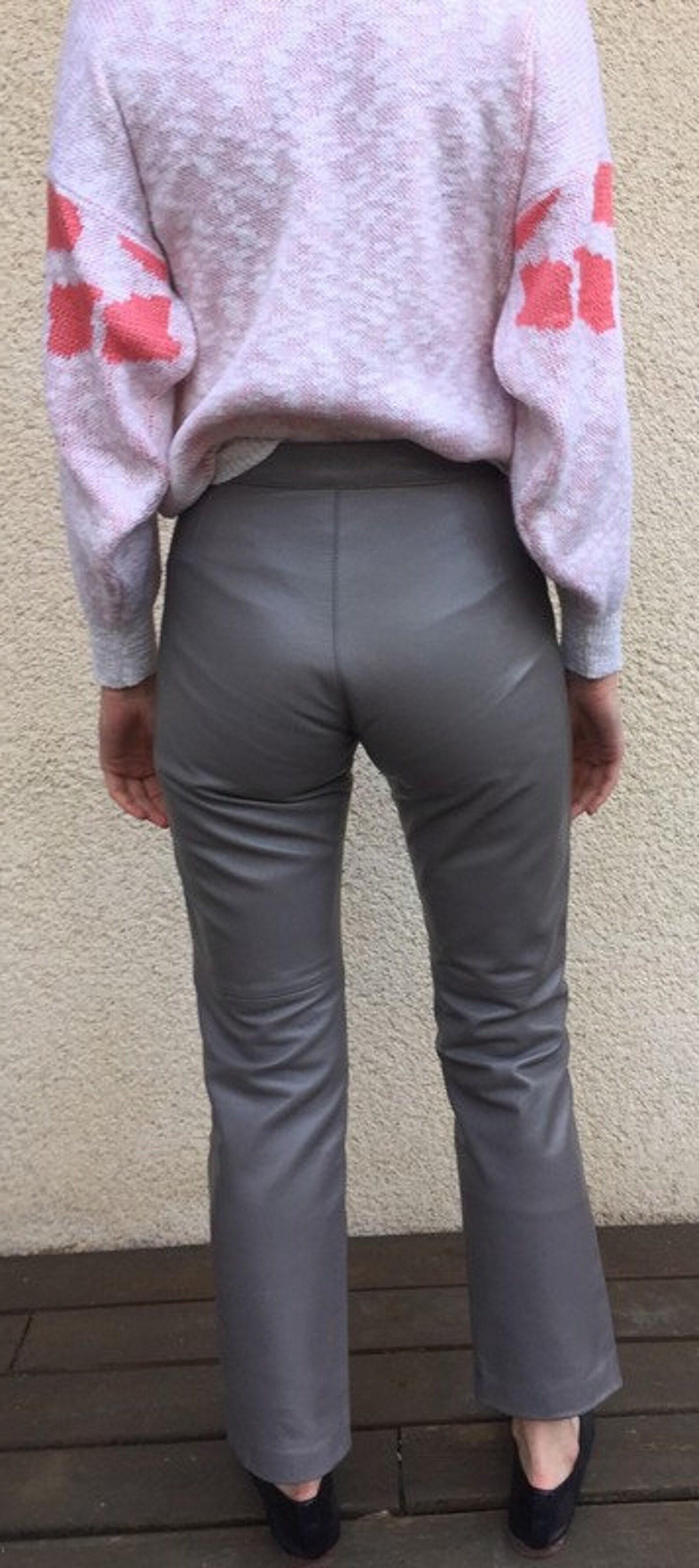 pantalones de cuero