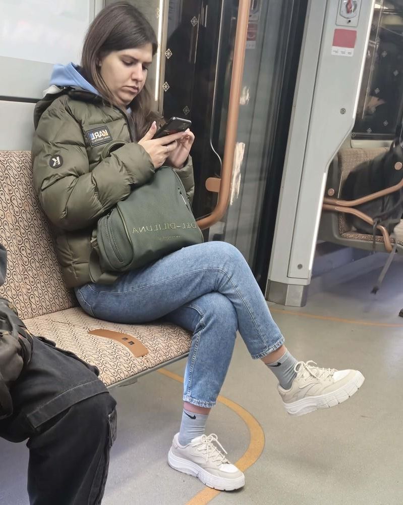 Das Mädchen in der U-Bahn, das mich fast zum Abspritzen gebracht hätte