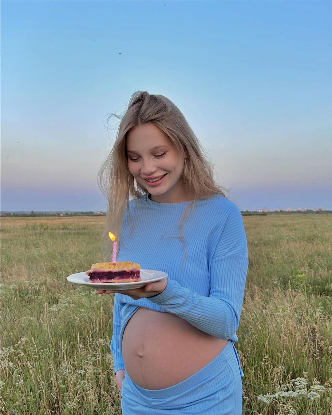 Pche Lincheva - bombasse enceinte Instagram