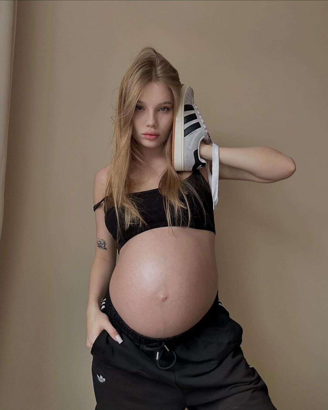 Pche Lincheva - pregnant Instagram hottie