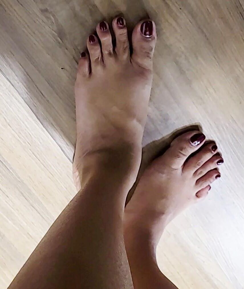 Beautiful Yummy Sexy Feet