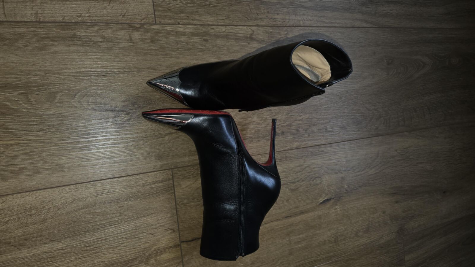 Cum em minhas amigas Botas Louboutin