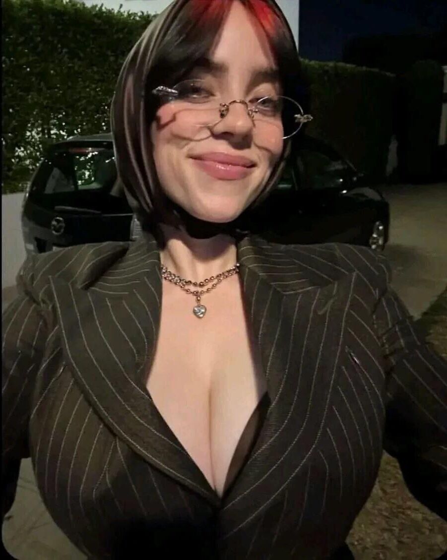 Titcow Billie Eilish, material de paja de tetas grandes / ubres gordas