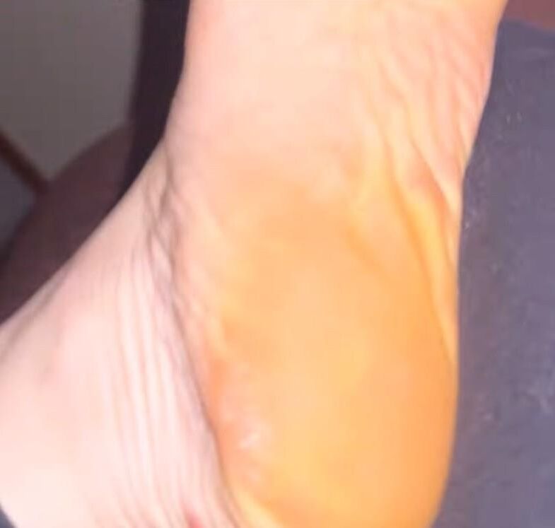 Dea italiano MILF soles