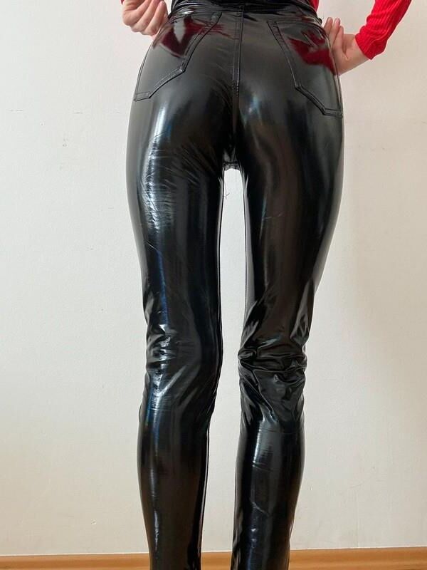 Leather and latex ladies 