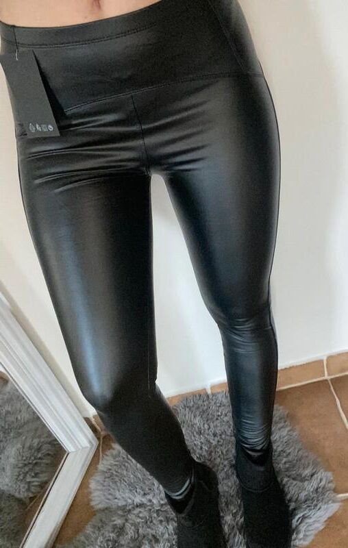 Leather and latex ladies 