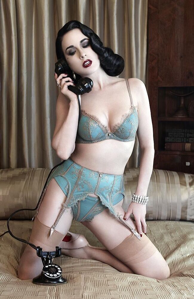 Dita von Teese (Dessous)