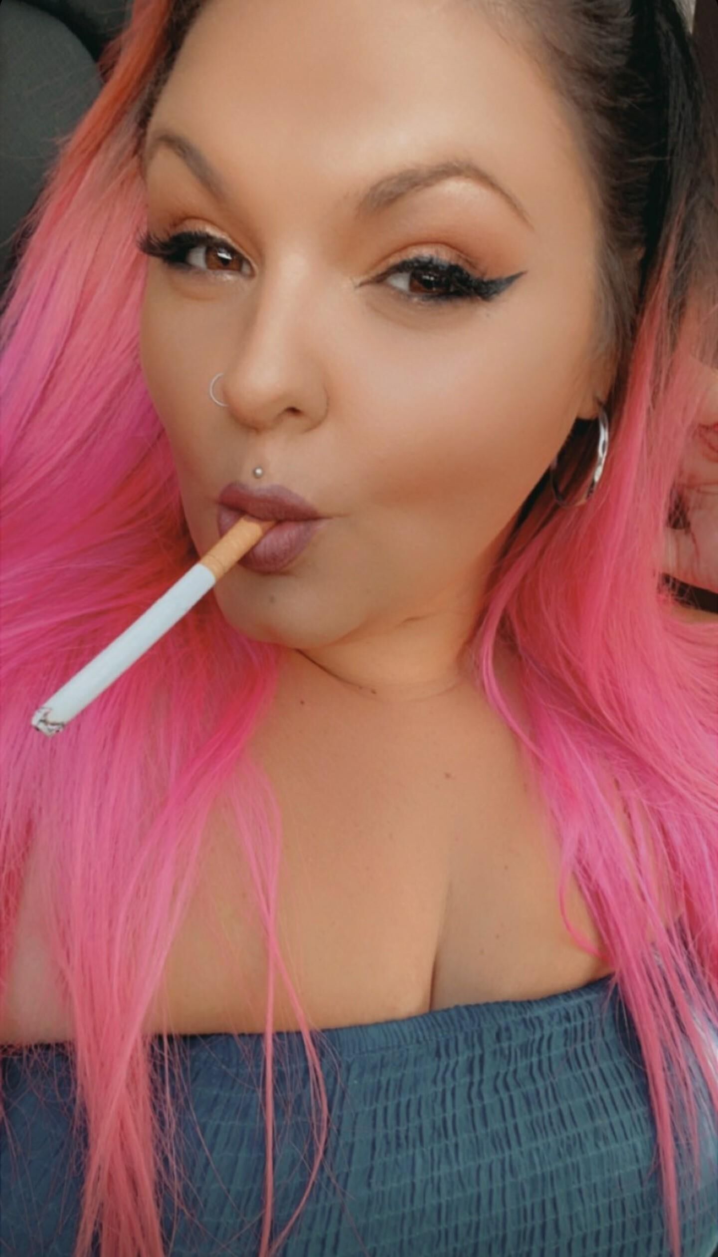 Make up and Smoking