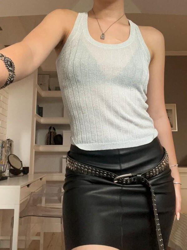 Las faldas de Ladies In Leather son tan calientes