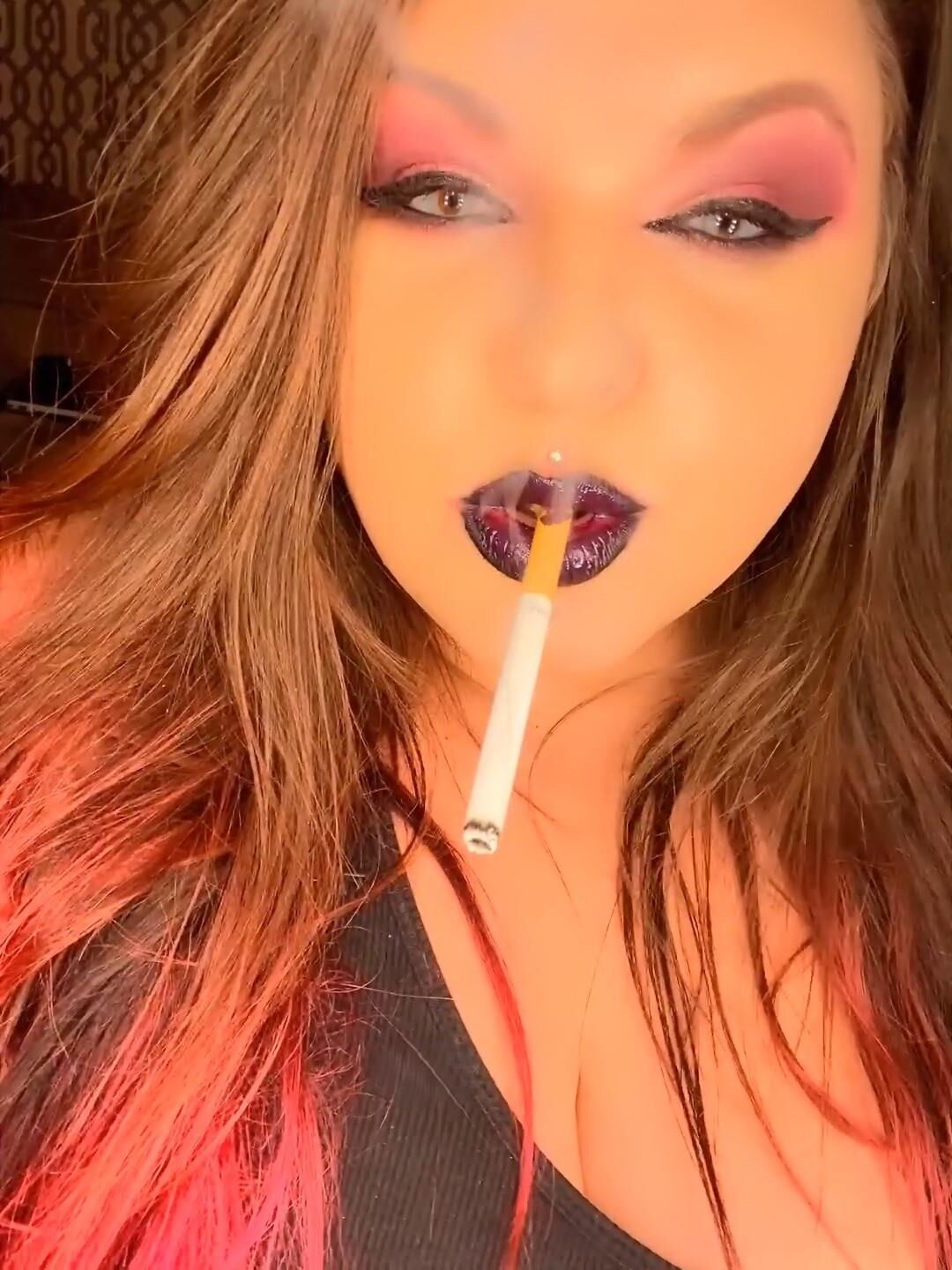 Make up and Smoking