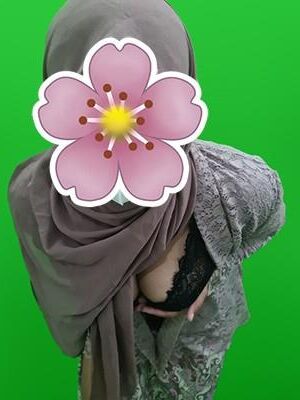 Hunt Hijab Gallery