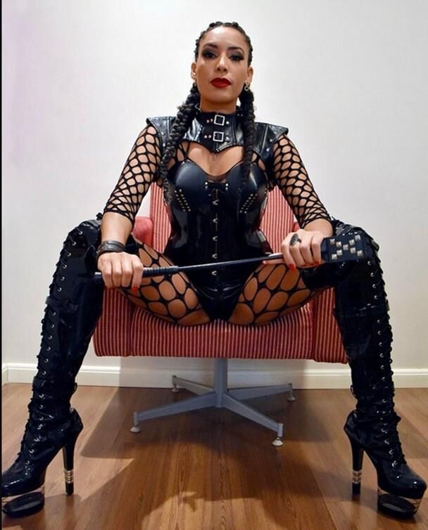 Strict Femdom Ladies 