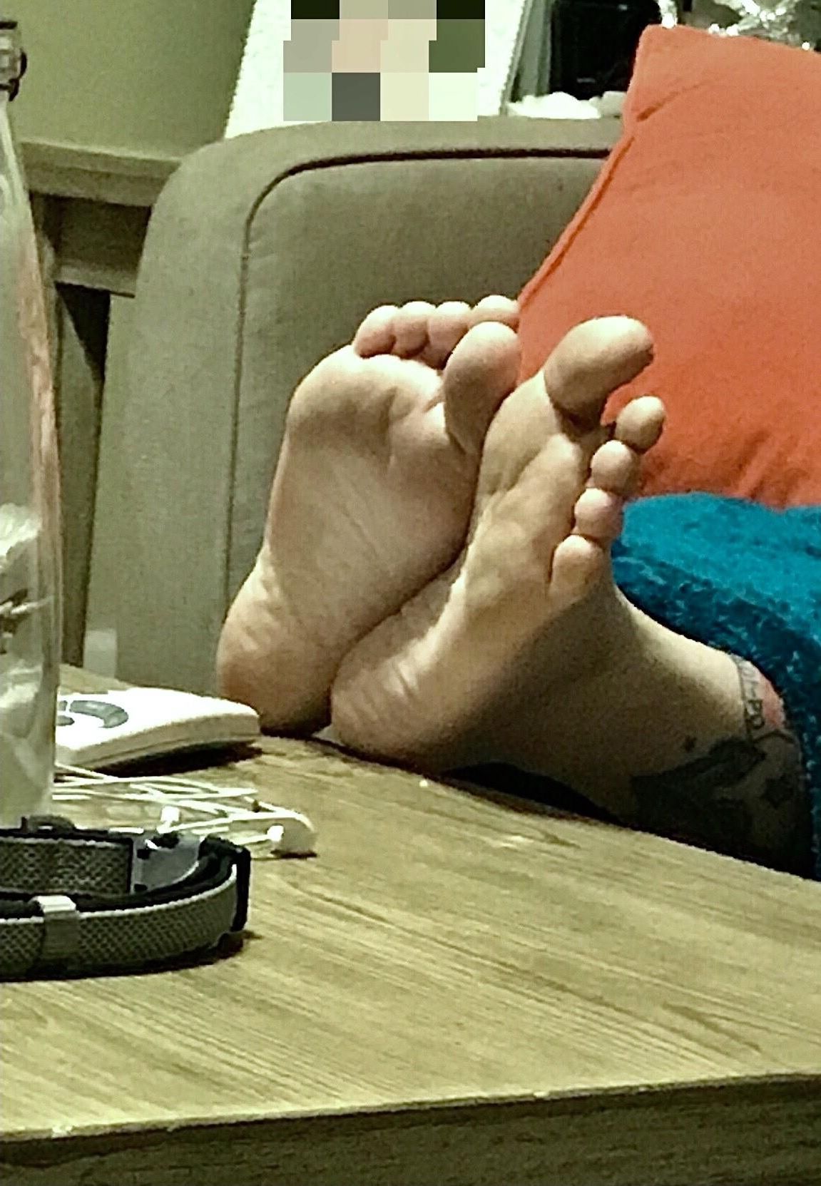 Jennie sexy candid feet