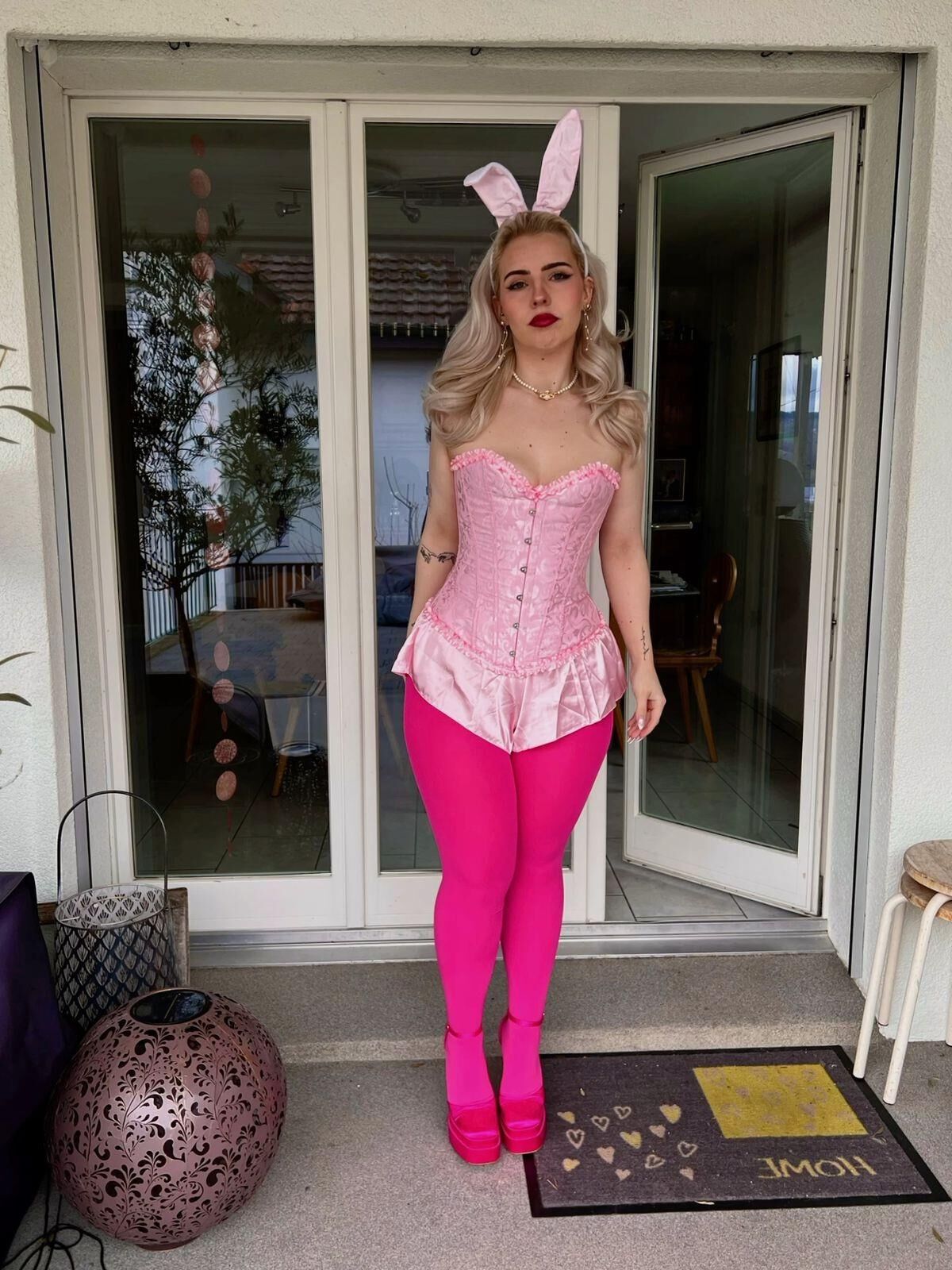 Pantyhosed Bunnies 