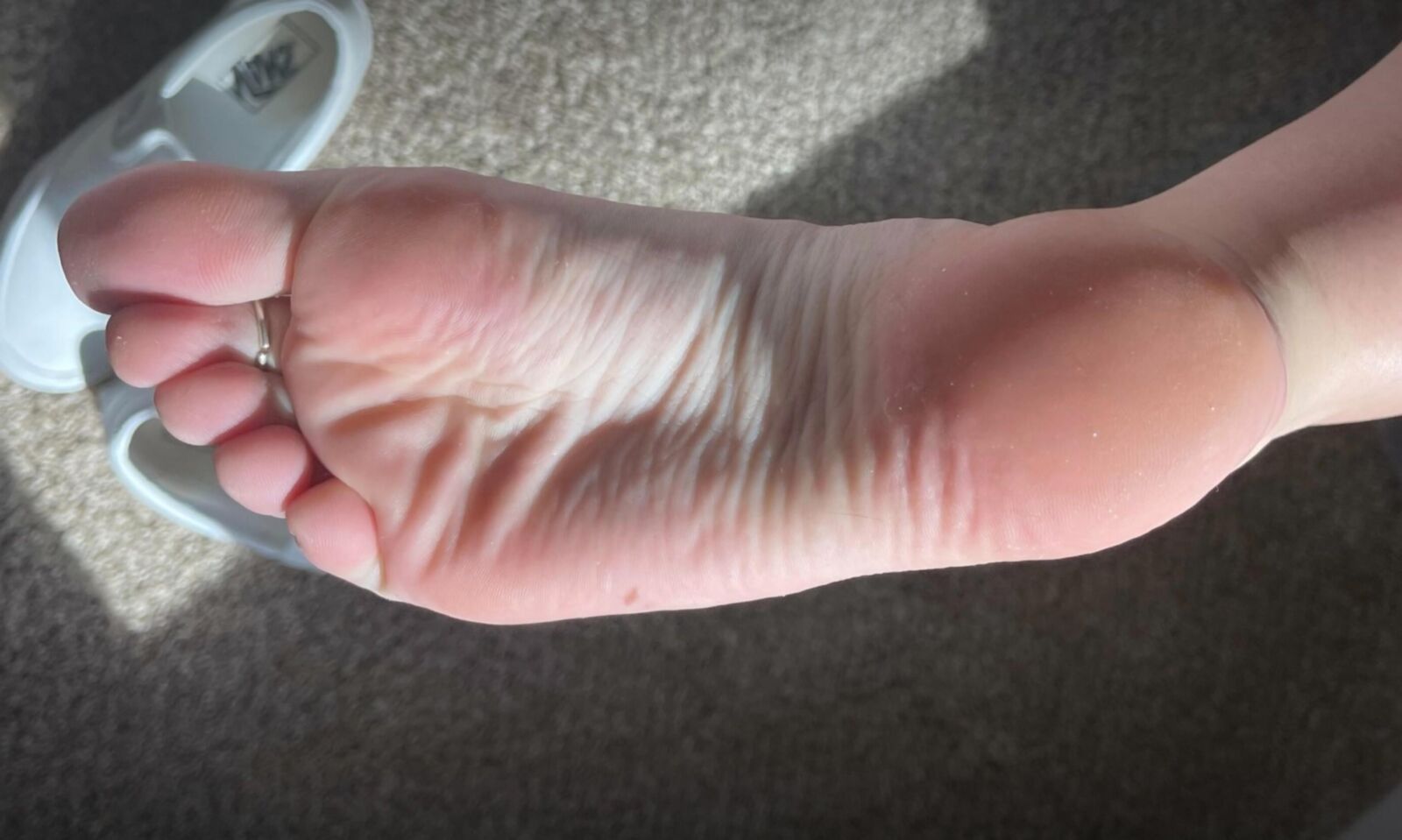 More of Ash’s cum target soles up close