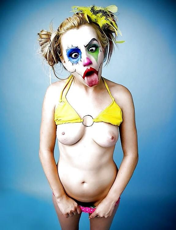 BLONDER CLOWN