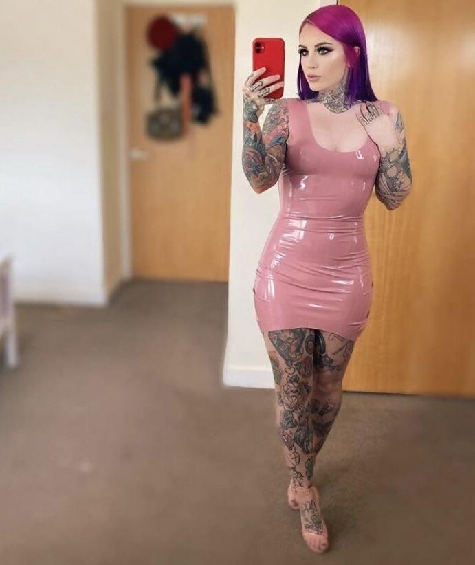 tight fetish latex girls