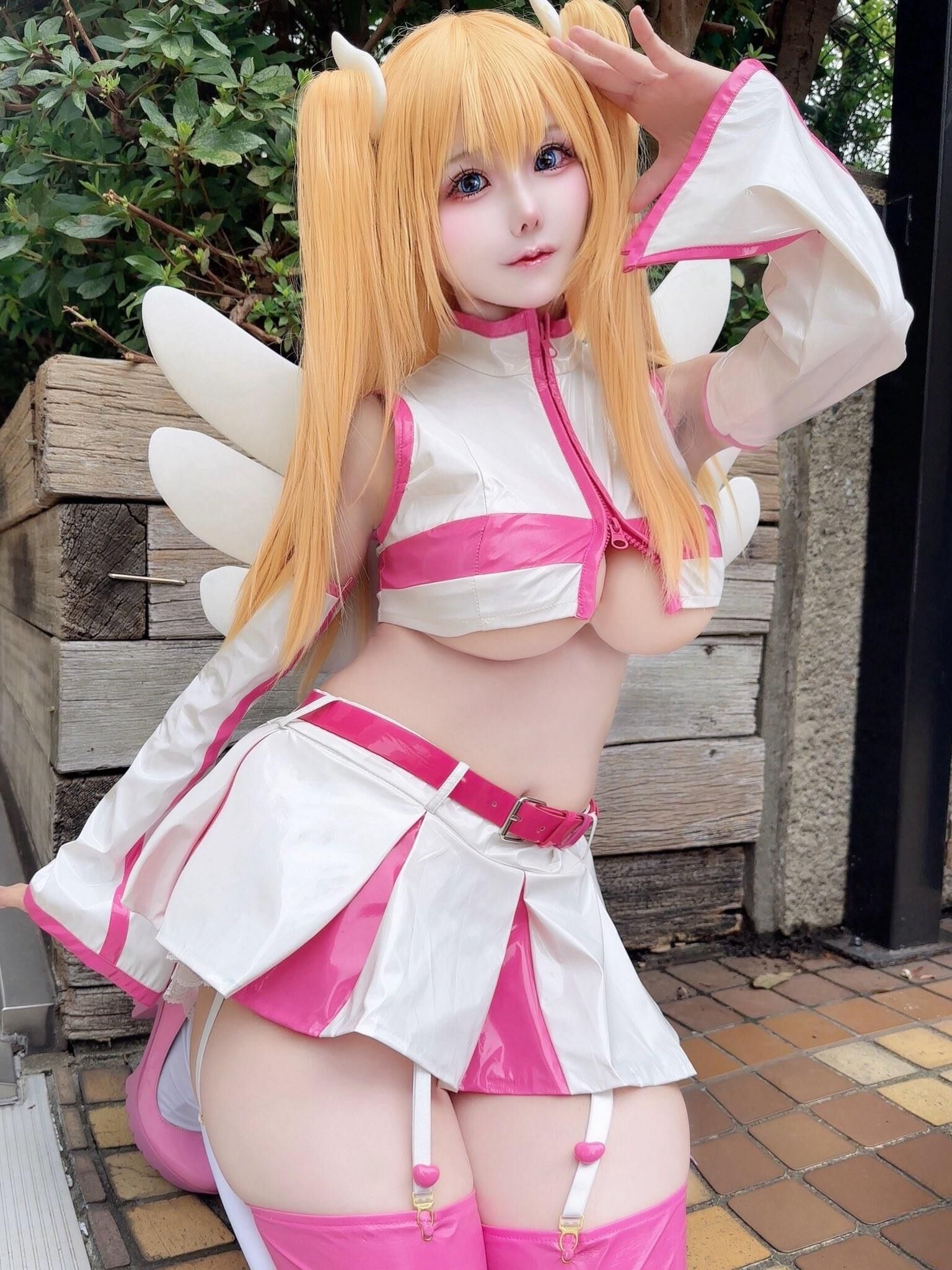 cosplayer Elly